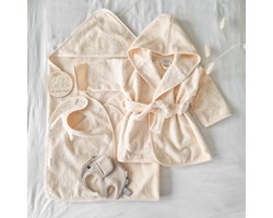 Kraamcadeau giftbox essentials L crème - Jongen - Meisje - Unisex - Babygeschenkset - Baby cadeau - Kraammand