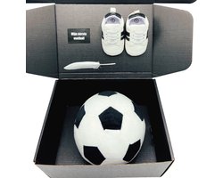 Kraamcadeau Jongen met zachte Voetbal - Baby cadeau jongen - Geboortecadeau jongen - kraamkado jongen