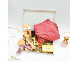 Kraamcadeau voor jonge en meisje - Hawsaz.nl cadeau - Genderneutraal baby cadeau - babygeschenkset - Baby kado - Babyset - Zwitsal - Badcape -Baby verzorging - Badcape - baby kam en borstel - Bijtring - kraamcadeau - Gepersonaliseerde kraamcadeaus
