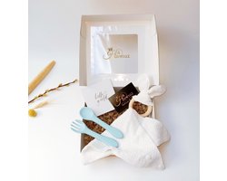 Kraamcadeaus voor jongens en meisjes - Babygeschenkset - Kraampakket - Origineel kraamcadeau - Gepersonaliseerde kraamcadeaus - baby serviesset - Geboortecadeau - Baby producten - Kinderserviesset - Hawsaz.nl cadeau - Slabbetje - Bijtring