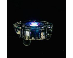 Kristal glas Lichtplateau achthoekig -LEDx7 - met gekleurd licht op USB adapter ( incl. adapter) 8x8x3.5cm .Erg mooi om al uw kristal glas werk erop te zetten en als display te gebruiken .