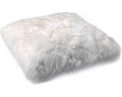 Kussen-schapenvacht-natuurkleur- sierkussen-hoes-cover-schapenvacht-lamsvacht- Offwhite- ca 50/50 cm met zachte wol-100% Nederlands merk-hand gemaakt.