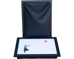 L-line by Jis - Laptray - Schoottafel - Schootkussen - Laptoptafel - Dienblad met kussen - Banksy Meisje met Ballon - 43x32,5 cm