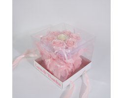 La Roselle Amsterdam Roze kunstbloemen in Luxe Geschenkdoos – Rozenboeket Cadeau – Inclusief Draagbox