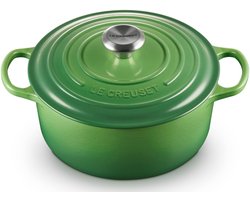 Le Creuset Braadpan Signature Bamboo – Ø 24 cm / 4,2 Liter – Ronde Stoofpan van Gietijzer – Heldere Groene Emaille in Bamboo Edition – Voor Braden, Stoven en Serveren – Inductie- en Ovenbestendig – Voor 4–5 Personen