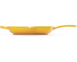 Le Creuset Grillpan Signature - Nectar - 26 x 26 cm - Geëmailleerde Anti-aanbaklaag - Duurzaam, Vaatwasserbestendig en Perfect voor Gezond Grillen en Bakken