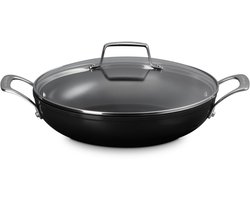 ​Le Creuset Hapjespan met Glazen Deksel Essential Non-Stick Ceramic - Ø 28 cm / 3.2 liter - Keramische Antiaanbaklaag - Geschikt voor Alle Warmtebronnen, Inclusief Inductie​