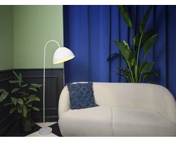 LEDVANCE vloerlamp Decor Camel Bell wit van metaal en papier-maché, E14, dimbaar, 1530 mm hoogte , lampenkap van gerecycled materiaal, duurzaam dankzij vervangbare lichtbron, eenvoudig te installeren