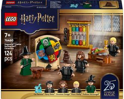 LEGO® Harry Potter™ Kasteel Zweinstein™: Sorteerhoedceremonie - Bouwset voor Kinderen met 4 Minifiguren - Harry Potter Cadeau voor Jongens, Meisjes en Fans Vanaf 7 Jaar - 76460