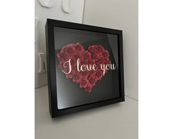 Liefdevolle Shadowbox!  | Viva Femme | Valentijn | Hart | Personaliseren | Roosjes