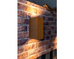 LightLux - wandlamp - boven & onderschijnend - cortenstaal