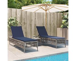 Ligstoelen 2 st | Chaise longue | Zonligstoeluks met tafel Grijs Poly Rotan