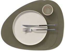 LIND DNA Placemats Nupo - Leer - Army Green - Curved - Afwasbaar - 44 x 37 cm - 2 Stuks