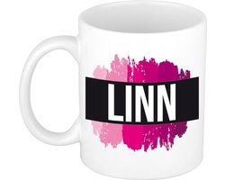 Linn naam cadeau mok / beker met roze verfstrepen - Cadeau collega/ moederdag/ verjaardag of als persoonlijke mok werknemers