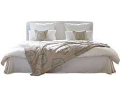 LOBERON Bed Aubrianne wit