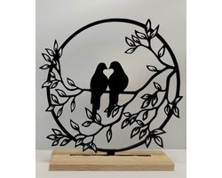 Lovebirds Ornament op voet - ornament op standaard - binnen - staand - jubileum huwelijk cadeau - trouwerij - samenwonen - verjaardag vrouw - Pine Wood PLA - bureau decoratie - kast decoratie - tafel decoratie - 18,3 cm x 17,6 cm