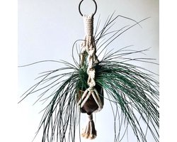 Luna-Leena duurzame macramé mini plantenhanger van katoen - gebroken wit - L36cm - handgemaakt in Nepal - decoratie - hanging basket - plant hanger - moederdag