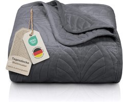 Luxe Bedsprei 220x240 cm Antraciet – Fluwelen Deken met Bladmotief & Naadloze Stiksels – Zachte, Kreukvrije en Onderhoudsvriendelijke Sprei voor Bed of Bank