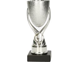 Luxe trofee/prijs beker op sierlijke poot - zilver - kunststof - 16,5 x 6,8 cm