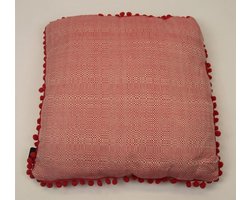 Madison sierkussen 50x50 cm Tweet red