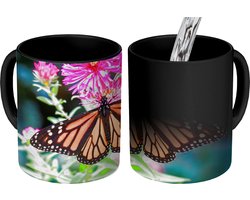 Magische Mok - Foto op Warmte Mokken - Koffiemok - Vlinder - Botanisch - Bloemen - Magic Mok - Beker - 350 ML - Theemok
