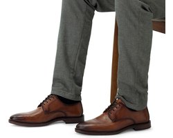 Manfield - Heren - Cognac leren veterschoenen - Maat 45