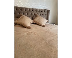 Marokkaanse handgemaakte Sprei / Plaid - 100 % Katoen - POM POM - Camel Bruin met gouden strepen - Stevig & Zacht - XL- 180 x 280 cm - Slaap -en Woonkamer - 1 st