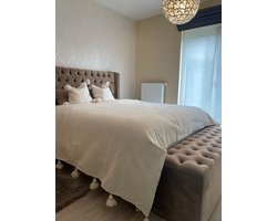 Marokkaanse handgemaakte Sprei / Plaid - 100 % Katoen - POM POM - Wit - Stevig & Zacht - XL- 180 x 300 cm - Slaap -en Woonkamer - 1 st
