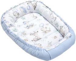Medi Partners Babynest Knuffelnest 100% Katoen Wafel Reisbedje Voor baby's Zuigelingen 100x60x15cm Veilige sluiting (Hert en egel met lichtblauw Wafel)
