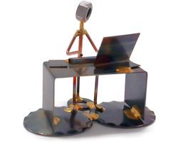 Metalen Beeldje - Kantoor Decoratie - Bureau Accessoire - Handgemaakt Metaal - 10x10x8 cm - Zilver