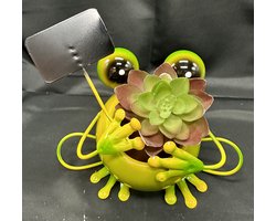 Metalen deco (planten) bakje "kikker met bordje" - groen - Hoogte 18 x 20 x 12 cm - Exclusief plant - Woonaccessoires - Woondecoratie - Tuinaccessoires - Tuindecoratie