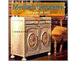 Meubels decoreren met gips en verf