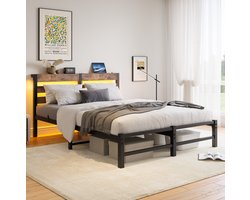 MEUNIQ bedframe 140x190 cm met LED-verlichting, 2 USB-aansluitingen, hoofdbord met legplank, opbergruimte onder bed, metalen bed voor slaapkamer, zwart en bruin
