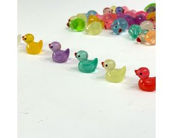 MGM Trading - 50 stuks Mini Oplichtende Eendjes, Auto Decoraties, Schattige Hars Creatieve Handgemaakte Decoraties, Vakantie Feestgunsten, Verjaardagscadeaus, Interieur Decoraties, Huis Decoraties (Willekeurige Kleuren) Paascadeau