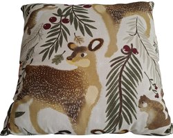 Mica Hert Sierkussen 45x45 cm – Beige – Herfst Kussen – Decoratiekussen met Hert-print voor Bank en Fauteuil