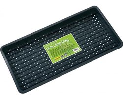 micro groenten, microgreens, kiemgroenten, tray met drainage gaten