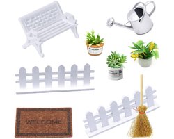 Miniature Dollhouse Tuinset - 9 Stukken Mini Tuinpoppen Tuingereedschap Planten Hek Gieter Bank Ornamenten voor Mini Tuin Accessoires