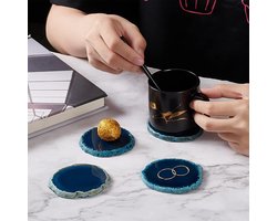 MK Stoer -4 stuks kleine blauwe agaat onderzetters - onderzetters geverfd gesneden agaat - geschikt voor salontafel - 6-7,5 cm rond - mat dranken stenen onderzetter - decor - 5,5 mm dik
