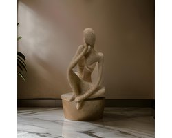 Modern Zandkleur Beeldje 'De Denker' - Handgemaakt uit Hoogwaardig Resin materiaal - Abstracte Sculptuur voor Woonkamer en Kantoor Decoratie - 12x7,5 cm