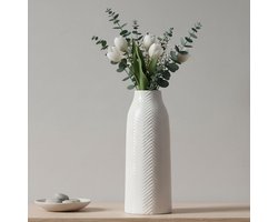 Moderne Keramische Vaas voor Bloemen - Handgemaakte Witte Decoratie voor Huis en Feesten
