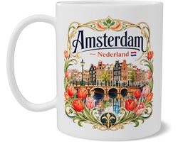 Mok Amsterdam Nederland met grachtenhuizen, brug en tulpen - kleurrijke Art Nouveau stadsillustratie, Hollands souvenir cadeau voor Amsterdam liefhebber, mok met design op beide zijden