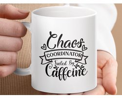 Mok Chaos Coordinator Fueled by Caffeïne, Funny Job Mug, Gift For Her, Coffee Mug, Work Mug, Chaos Coordinator Mug, Gift Idea