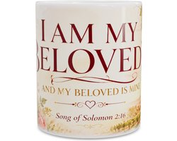 Mok I Am My Beloved's - Hooglied 2:16 Bijbeltekst - Romantische rozen en wijngaardranken in warme avondzon - Christelijk cadeau voor huwelijk of trouwdag theemok