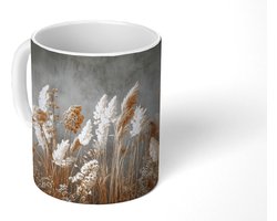 Mok - Koffiemok - Gedroogde Veldbloemen - Grijs - Beton print - Mokken - 350 ML - Beker - Koffiemokken - Theemok