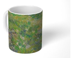Mok - Koffiemok - Grasveld met bloemen en vlinders - Vincent van Gogh - Mokken - 350 ML - Beker - Koffiemokken - Theemok