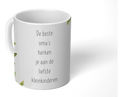Mok - Koffiemok - Quotes - De beste oma's herken je aan de liefste kleinkinderen - Spreuken - Oma - Mokken - 350 ML - Beker - Koffiemokken - Theemok - Mok met tekst