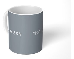 Mok - Koffiemok - Spreuken - Mama - Zoon - Mother - Son - Liefde - Quotes - Grijs - Mokken - 350 ML - Beker - Koffiemokken - Theemok - Mok met tekst