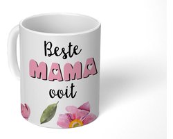 Mok - Koffiemok - Spreuken - Quotes Beste Mama Ooit - Cadeau moeder - Moederdag - Bloemen - Mokken - 350 ML - Beker - Koffiemokken - Theemok - Mok met tekst
