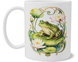 Mok met kikker in Art Nouveau stijl – groene kikker met waterlelies, leliebladeren en sierlijke vijverillustratie – aquarel cadeau voor kikkerliefhebber
