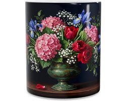 Mok met Roze Hortensia en Blauwe Iris Stilleven - Bloemboeket met Vlinder en Bij Illustratie - Koffiemok Cadeau Botanisch Kunst